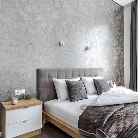 Inshiapartments On Popovycha Str Lviv Exteriör bild