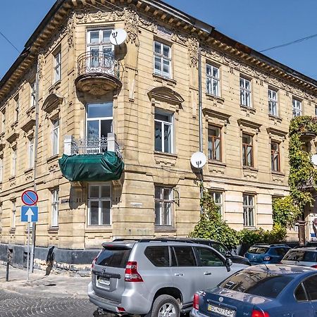 Inshiapartments On Popovycha Str Lviv Exteriör bild