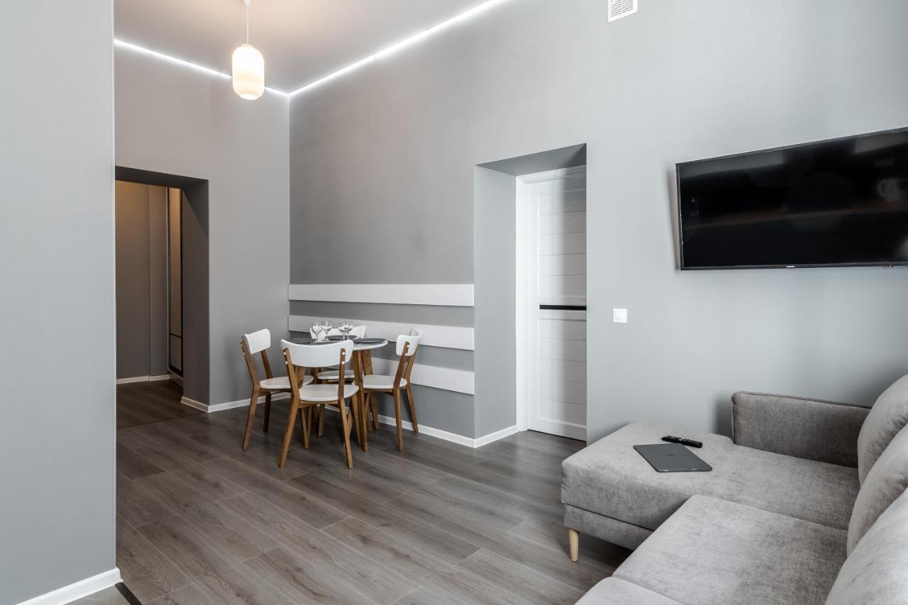 Inshiapartments On Popovycha Str Lviv Exteriör bild